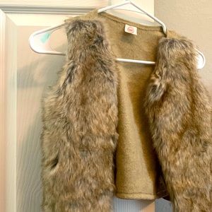 Kids faux fur vest